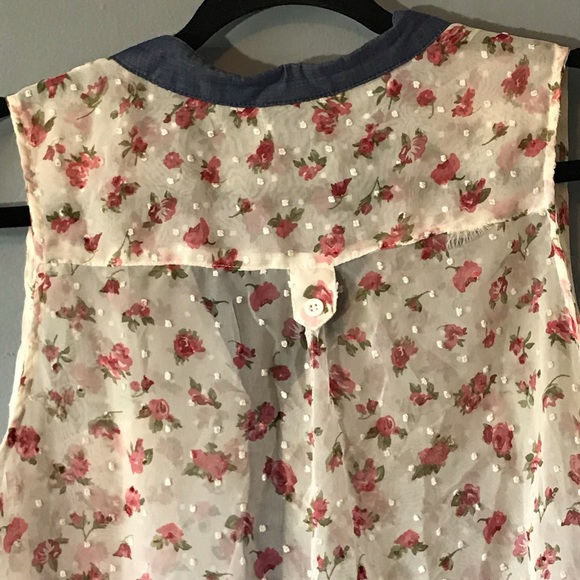 Cute Spring floral sheer shirt size Large - Picture 6 of 6